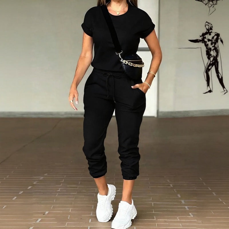 Conjunto Livenza™ com Blusa de Manga Curta e Calça Jogger com Cós Ajustável / O Equilíbrio Entre Conforto e Estilo Para Sua Rotina