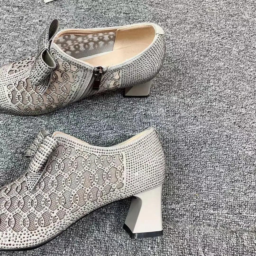 Sapatos Leonora™ com Acabamento Luxuoso em Strass e Bico Metalizado / Brilho Sofisticado a Cada Pisada! - ModernLar