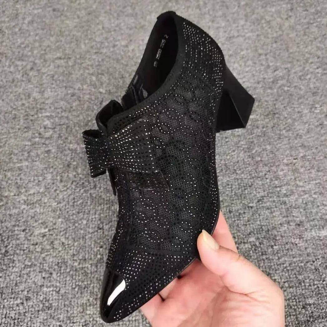 Sapatos Leonora™ com Acabamento Luxuoso em Strass e Bico Metalizado / Brilho Sofisticado a Cada Pisada! - ModernLar