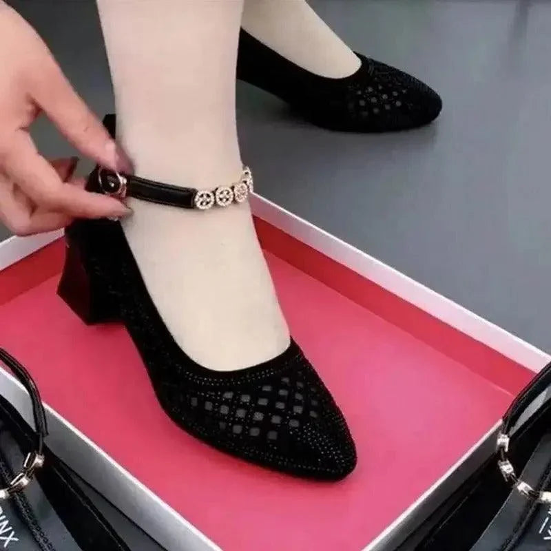 Sapatos Monalisa™ com Fivela e Acabamento em Renda / Elegância e Conforto com um Toque de Glamour! - ModernLar