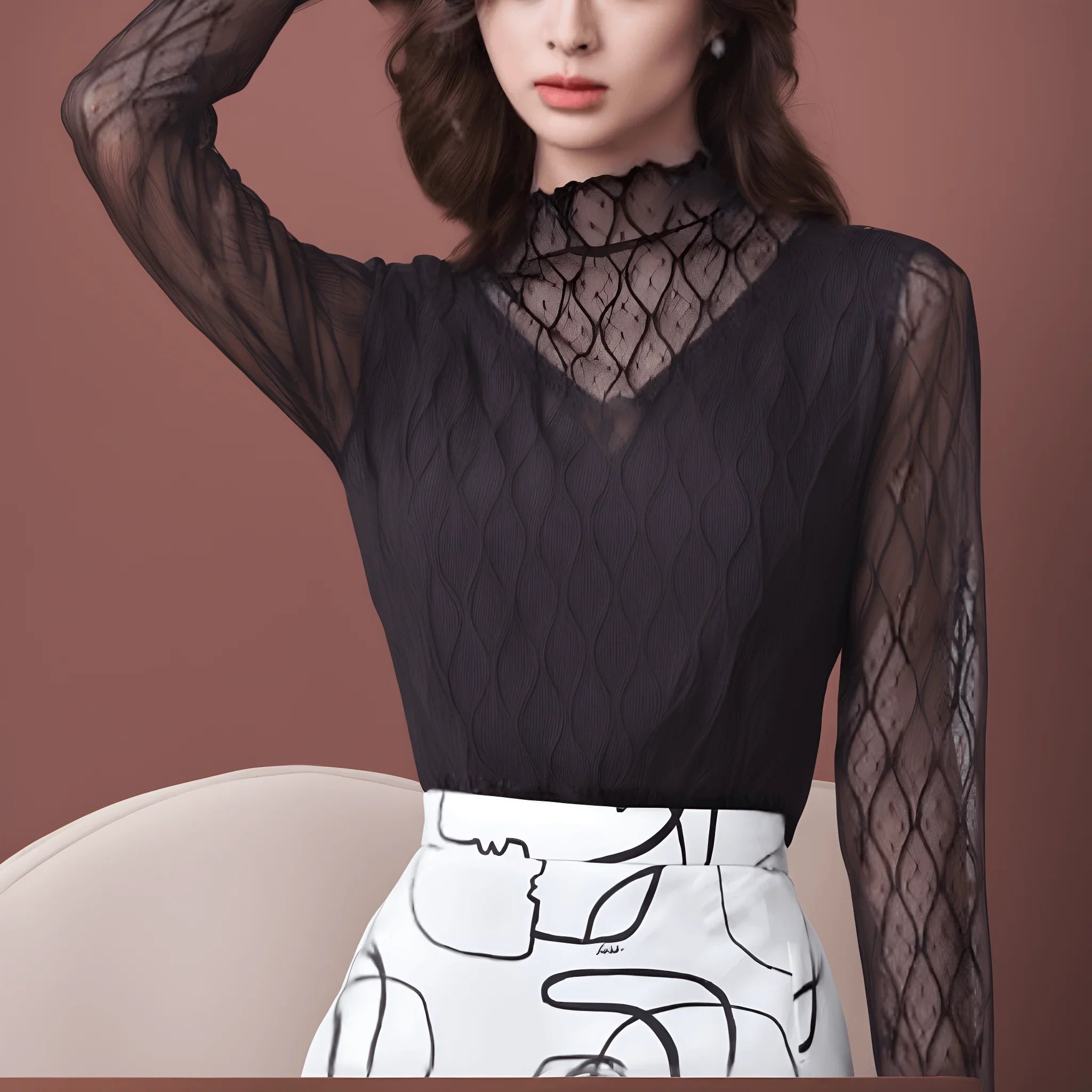 Blusinha Gola Alta Madalena™ / Detalhes em Renda e Transparência Delicada para Dias Quentes! - ModernLar