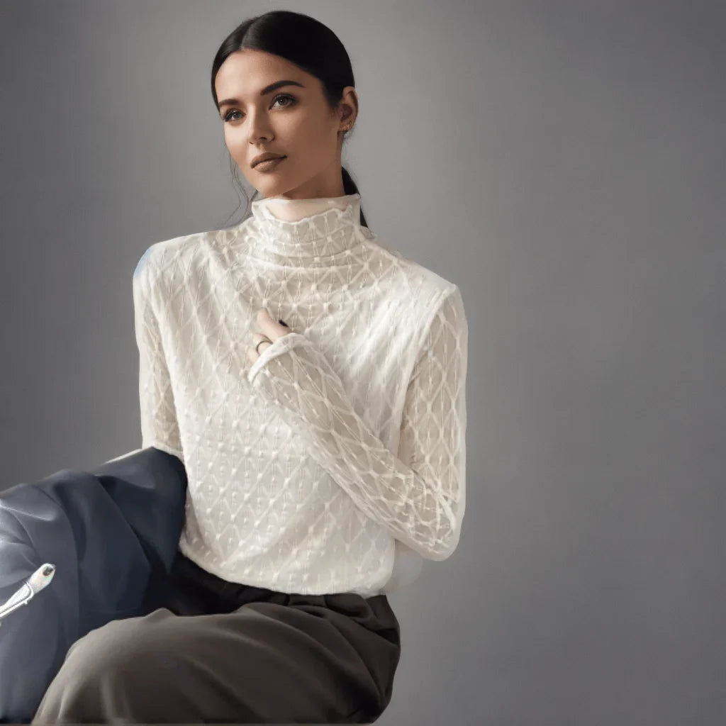 Blusinha Gola Alta Madalena™ / Detalhes em Renda e Transparência Delicada para Dias Quentes! - ModernLar