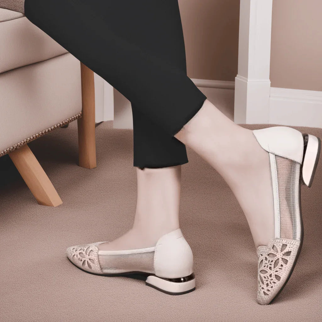 Sapato Eva™ com Strass e Renda / Seus Passos Com a Mais Pura Elegância e Sofisticação - ModernLar