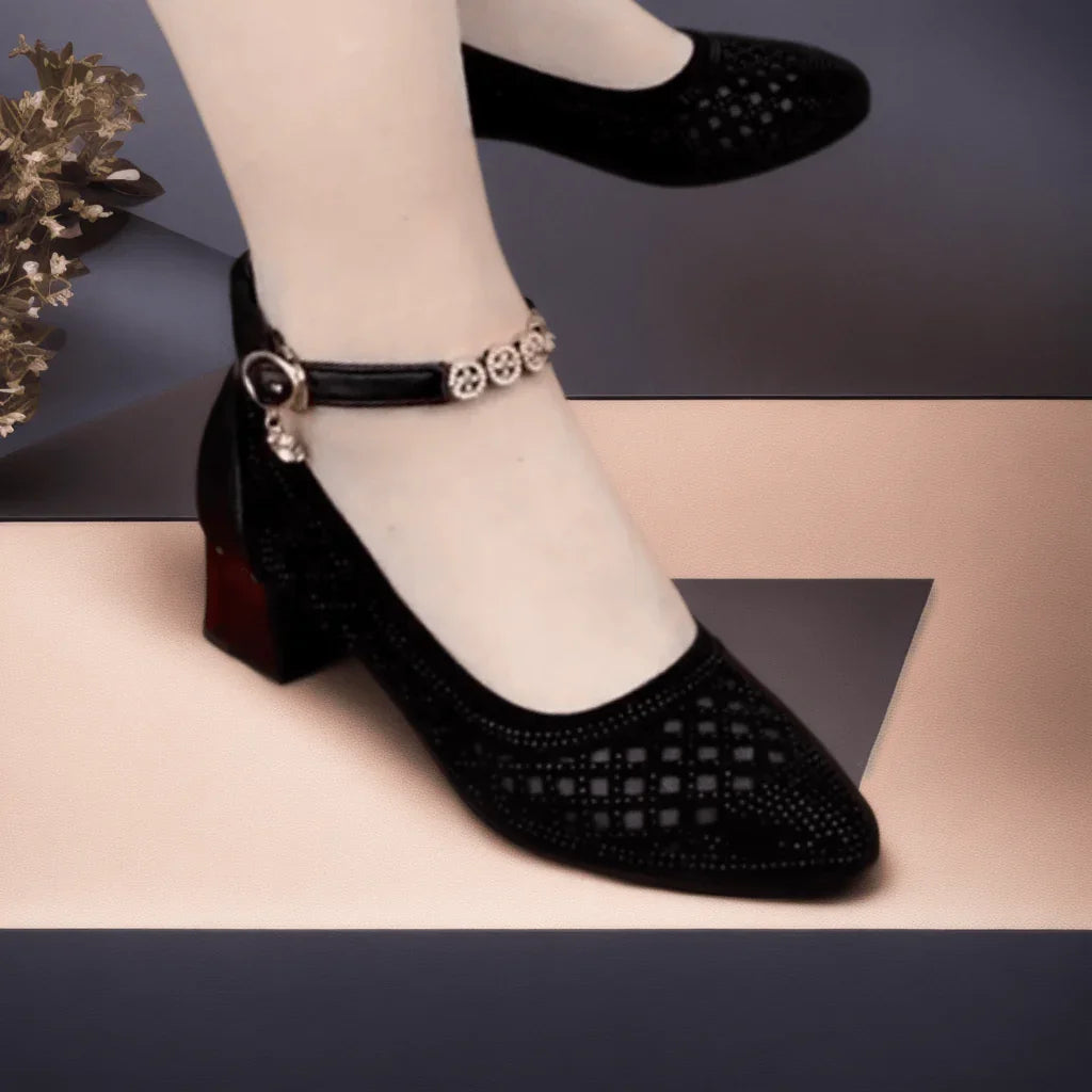 Sapatos Monalisa™ com Fivela e Acabamento em Renda / Elegância e Conforto com um Toque de Glamour! - ModernLar