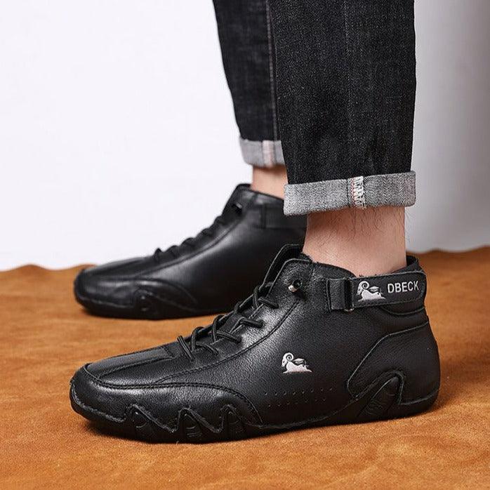 Bota Dbeck™ Trabalhada em Camurça Italiana / + Boné Tático Camuflado do Brasil de Brinde - ModernLar