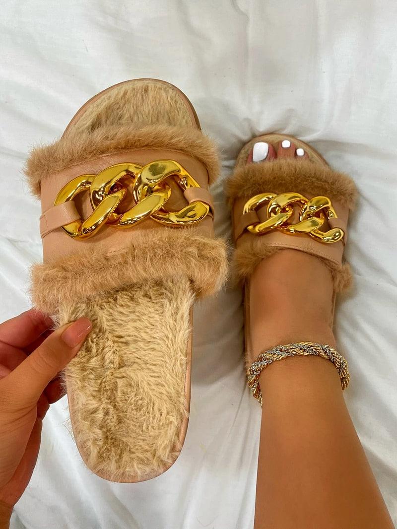 Chinelo de Pelúcia Moda Inverno 2023 - Winter Furry / A combinação perfeita entre estilo e conforto para seus pés! - ModernLar