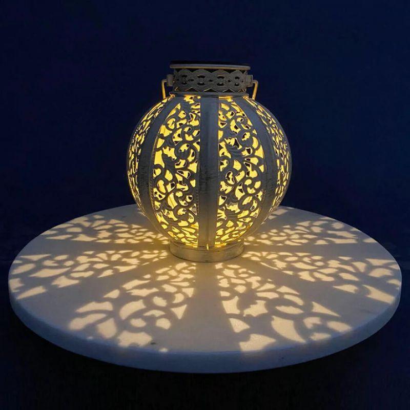 Globo Marroquino Decorativo - Ilumine Seu Jardim com Energia Solar - ModernLar
