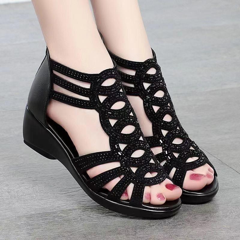 Sandália Megan™ em Couro com Design Semi Fechado / O calçado feito para mulheres chiques e empoderadas! - ModernLar