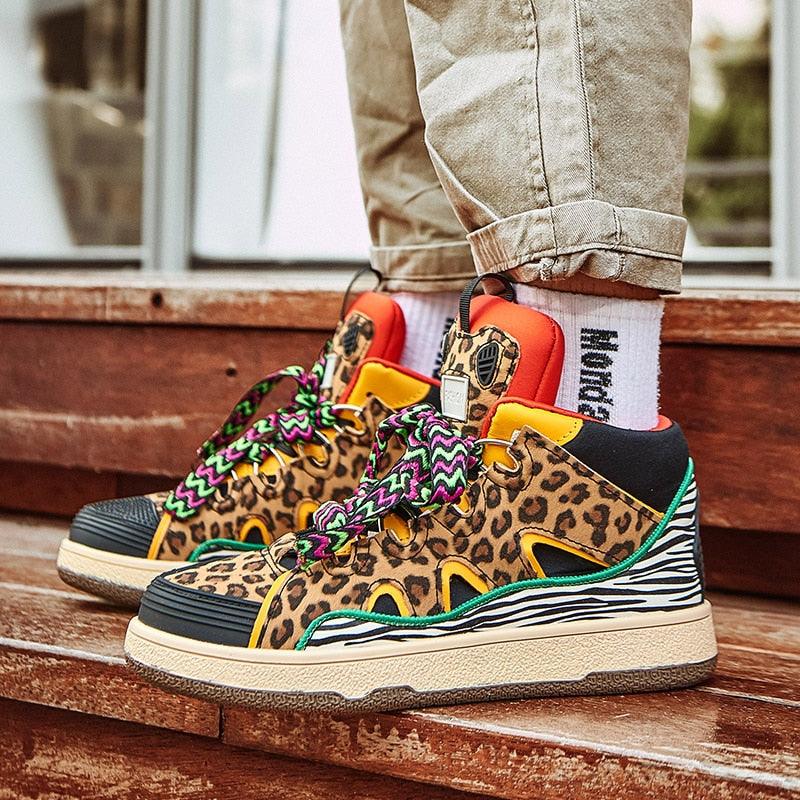 Tênis Unissex de Grife Cano Alto - Leopard Print / Domine as Ruas com Estilo Selvagem! - ModernLar