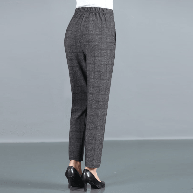 Calça Louise™ em Alfaiataria com Interior em Sherpa /Conforto Sublime e Elegância Atemporal para o Inverno!