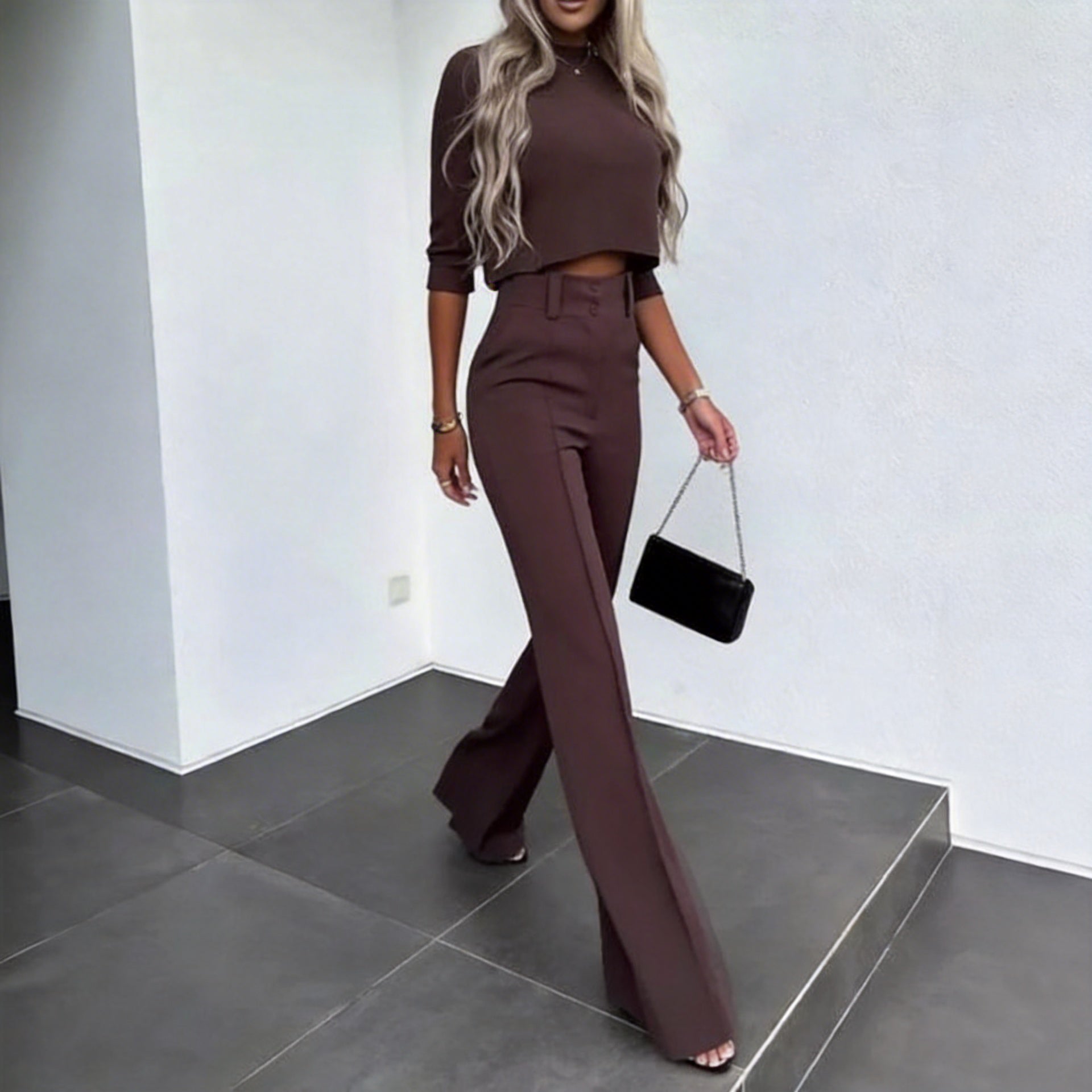 Conjunto Nina™ em Viscose Leve com Cropped Gola Alta