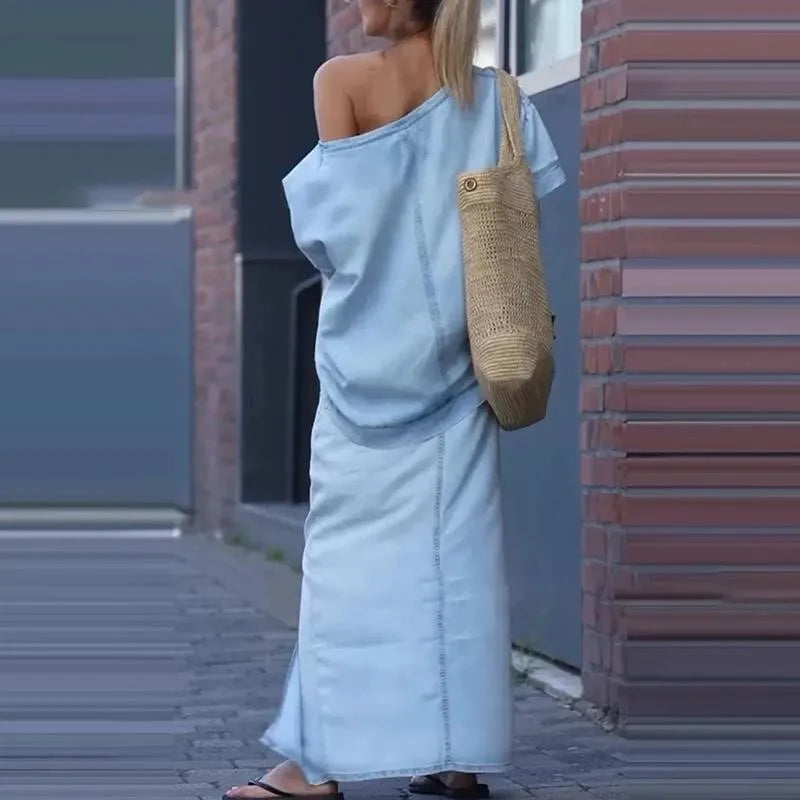 Conjunto Capri Bleu™ com Blusa Assimétrica  e Saia em Jeans Leve