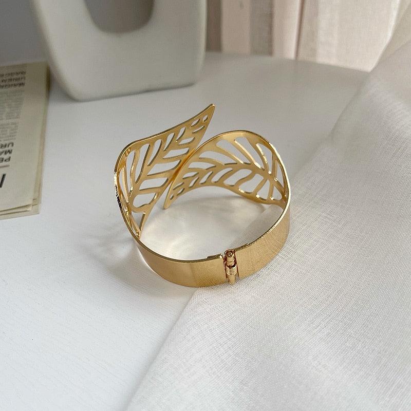 Broche Decorativo Para Cortina - Folhas de Ouro / A Decoração da Sua Casa a Um Nivel Acima! - ModernLar