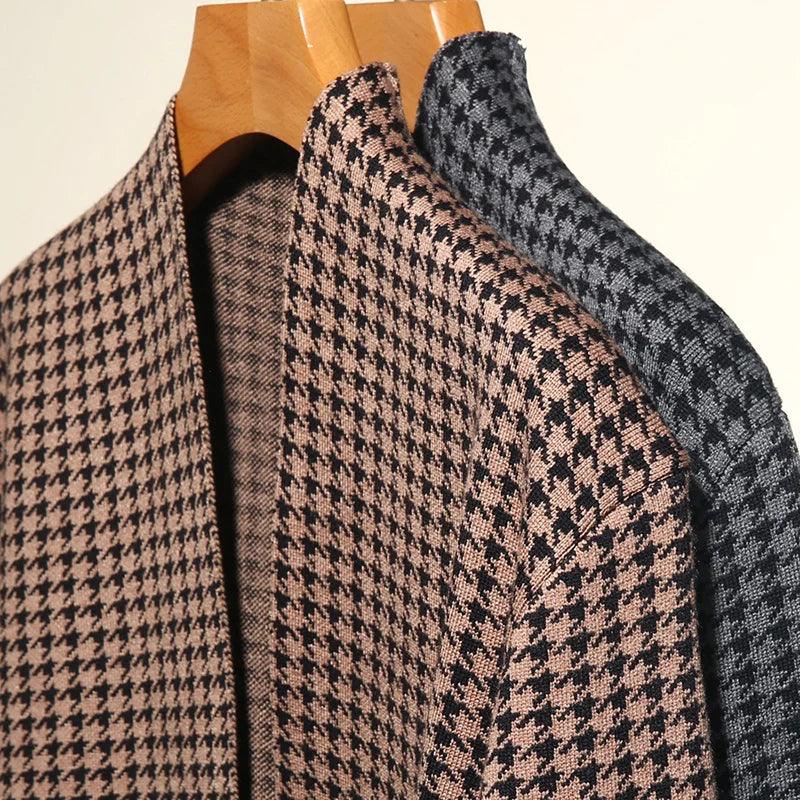 Cardigã Donatello™ Design Italiano/ Elegância Masculina em Tricô Houndstooth!