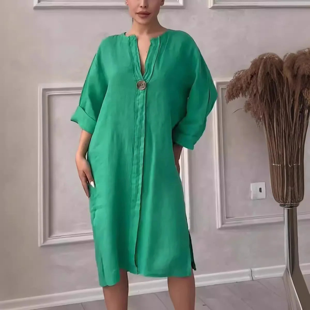 Vestido Copacabana™ em Linho de Algodão com Modelagem Solta / Elegância Tropical com Toque de Sofisticação Carioca!