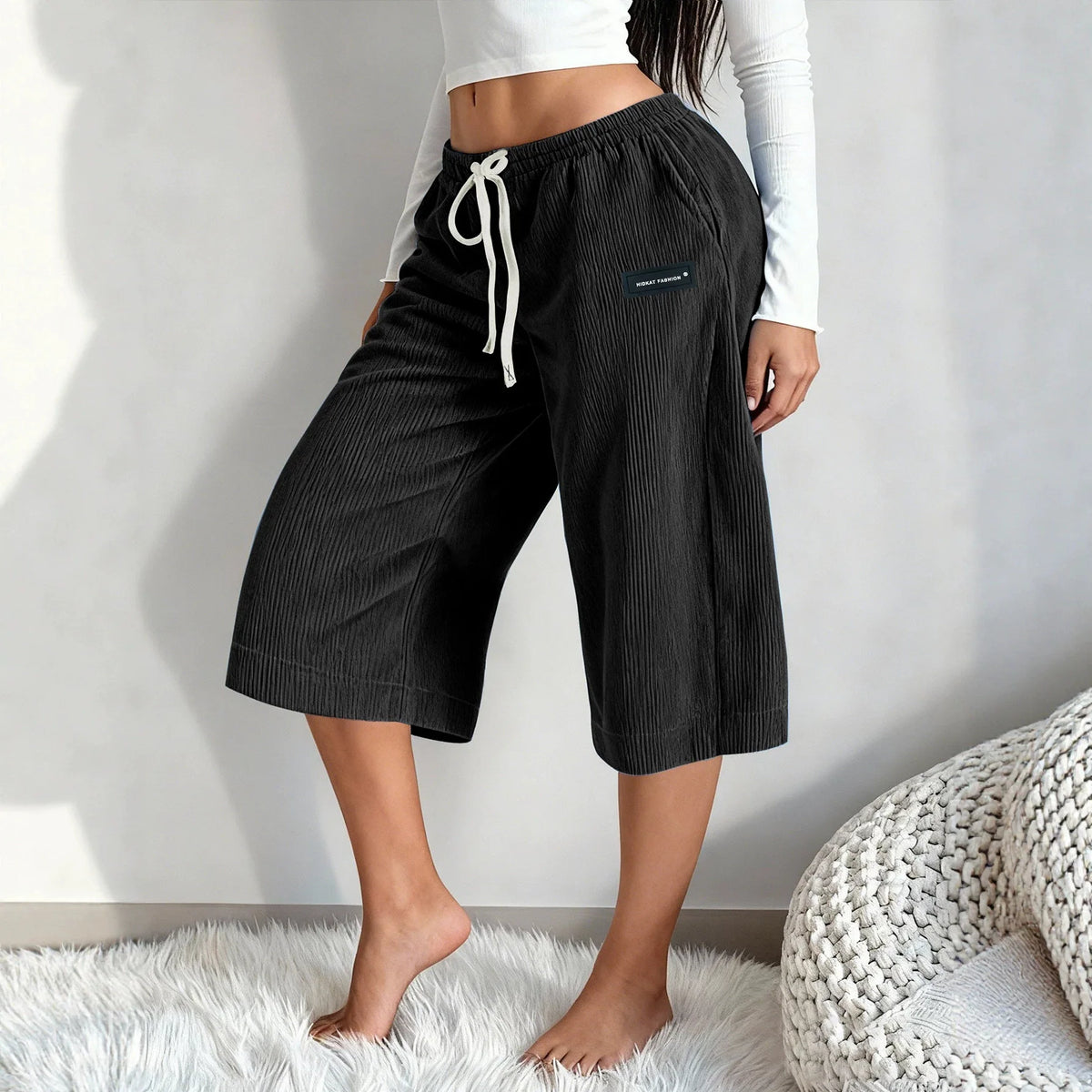 Bermuda Livenza™ com Textura Canelada, Cós Ajustável e Modelagem Ampla / Textura Marcante Para Tirar o Casual do Básico com Naturalidade