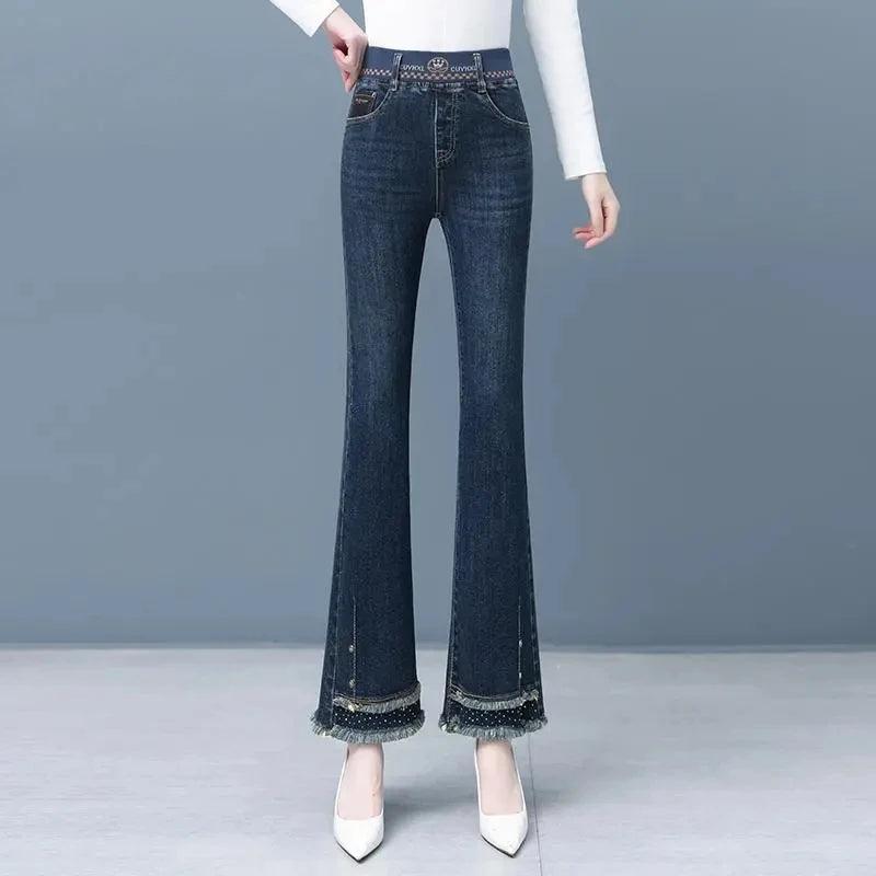 Calça Jeans Folks™ Moda Country / Com Cintura Elástica e Acabamento Charmoso! - ModernLar