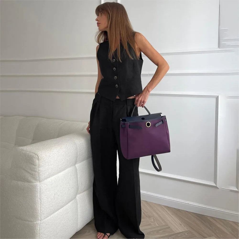 Conjunto Firenze™ em Algodão com Colete e Calça de Alfaiataria / O Melhor da Moda feminina Italiana ao Seu Alcance!