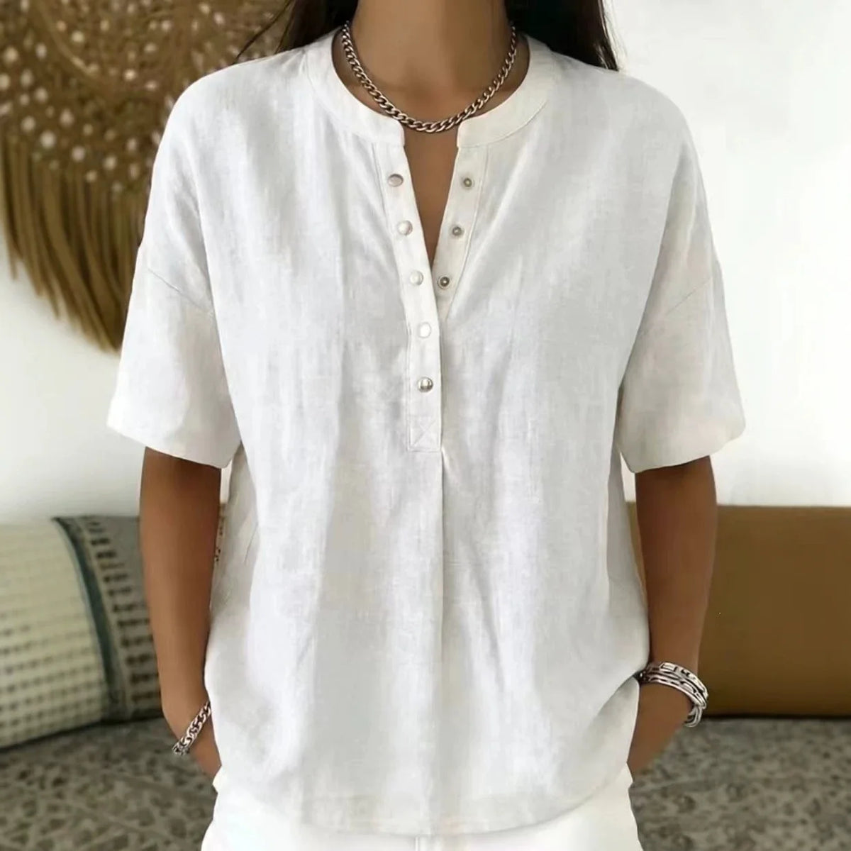 [COMPRE 2 E LEVE 3] Blusa Ambrina™ em Linho de Algodão com Botões Frontais Delicados na Gola e Modelagem Ampla