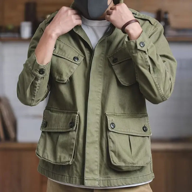 Jaqueta Arden™ com Design Militar Robusto e Bolsos Utilitários / Funcionalidade Que Também Marca O Estilo