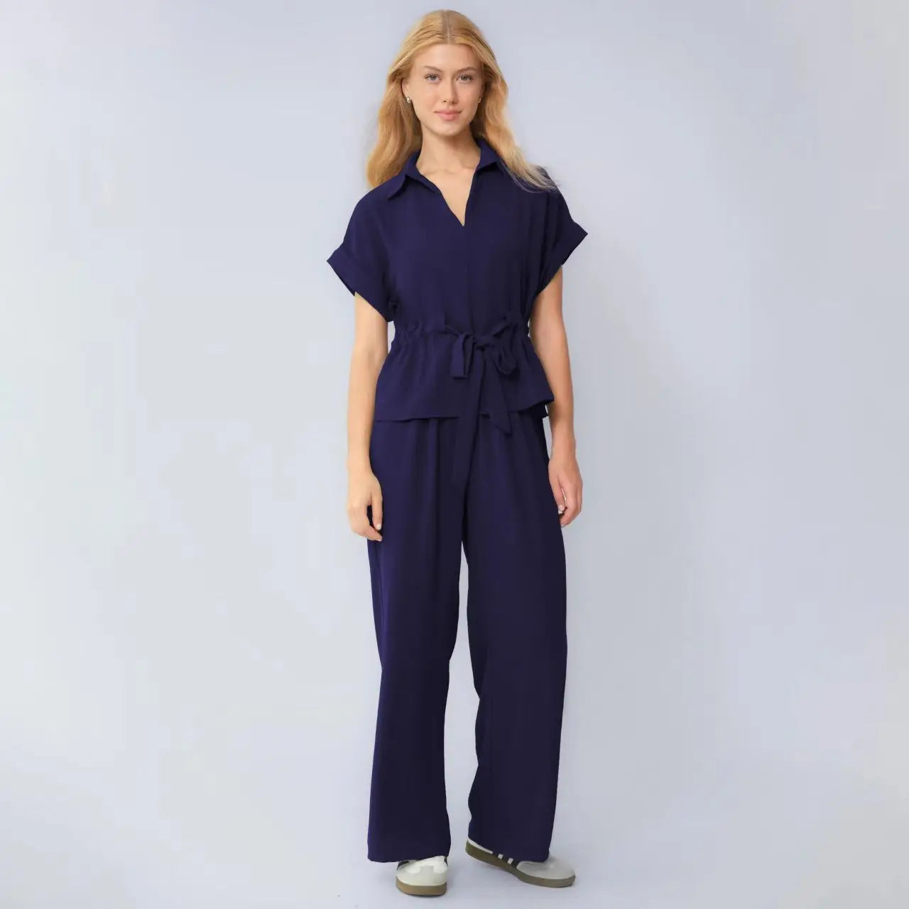 Conjunto Valena™ com Blusa de Amarração e Calça de Caimento Fluido.