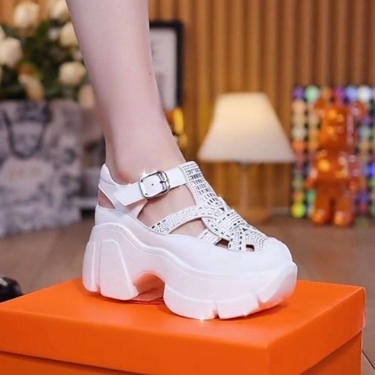 Sandália Plataforma Eldorado™ com Amortecedor Super Confort / O calçado que é um deslumbre em todos os sentidos! - ModernLar