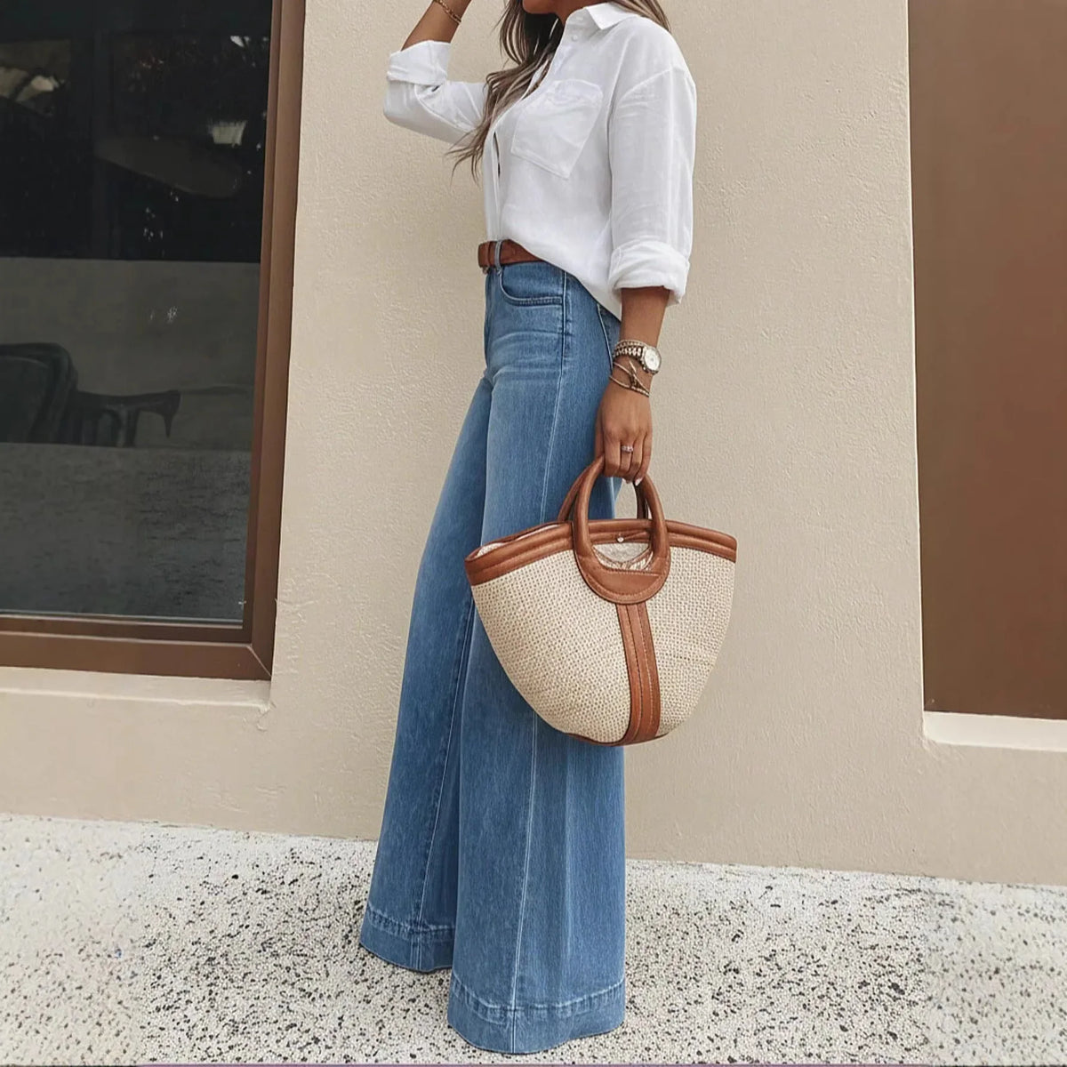 Calça Jeans Valenza™ com Cintura Alta e Modelagem Pantalona / O Jeans Que Transita do Casual ao Refinado com Facilidade