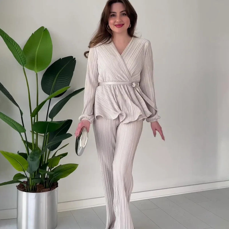 Conjunto Maria Rita™ em Malha Viscoselástica Plissada com Elastano / Elegância e Conforto que Moldam Seu Estilo!