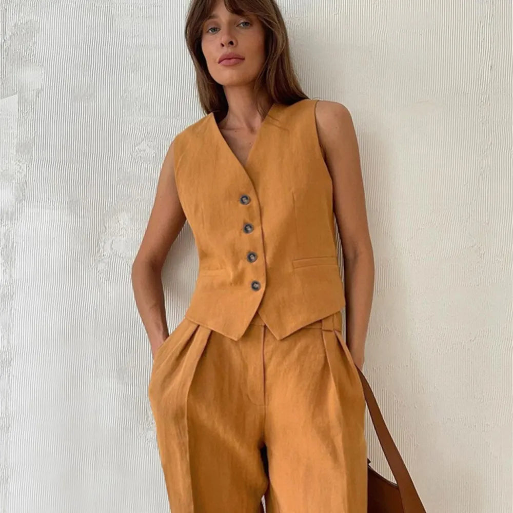 Conjunto Firenze™ em Algodão com Colete e Calça de Alfaiataria / O Melhor da Moda feminina Italiana ao Seu Alcance!