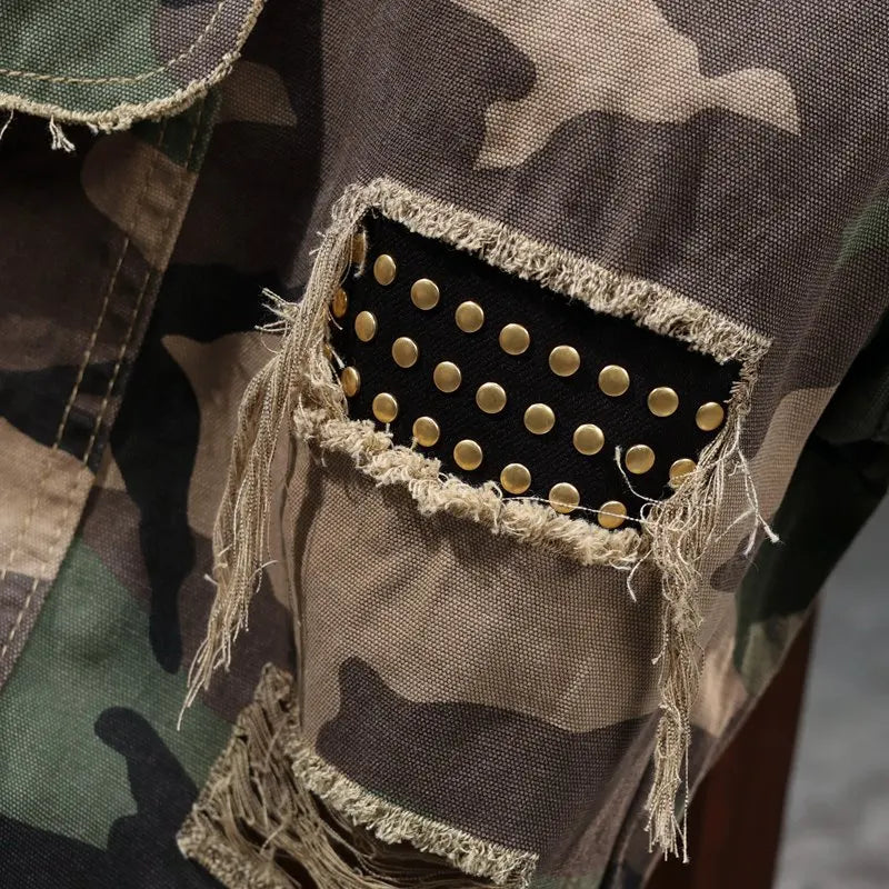 Shorts Torian™ em Tecido Resistente com Estampa Camuflada e Detalhes Destroyed