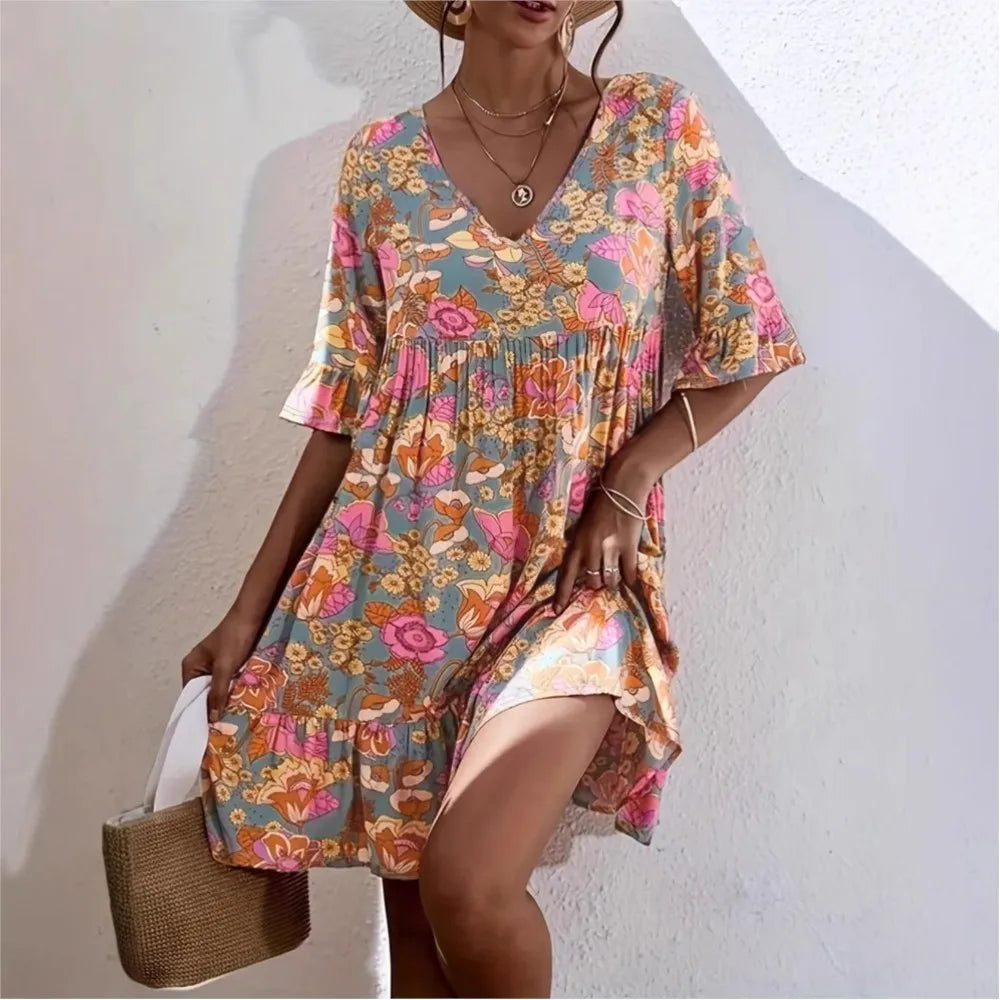 Vestido Amarise™ com Estampa Floral, Mangas 3/4 e Recorte Franzido Abaixo do Busto