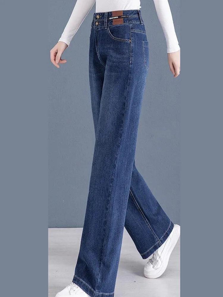 Calça Clara™ em Jeans Premium com Corte Reto e Cós Alto / Realce Suas Curvas com Conforto e Elegância Atemporal!