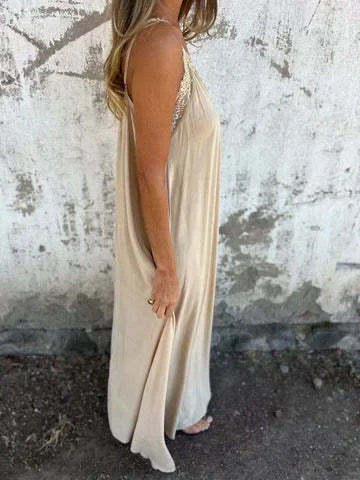 Vestido Carolina™ em Viscose com Caimento Leve / Para Mulheres que Amam a Elegância Simples e Sofisticada!