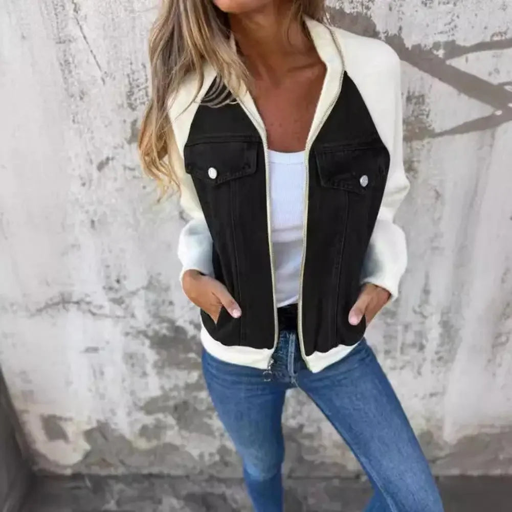Jaqueta UrbanMix™ com Visual Jeans e Mangas Contrastantes / O Look Perfeito para o Seu Estilo Despojado e Confortável!