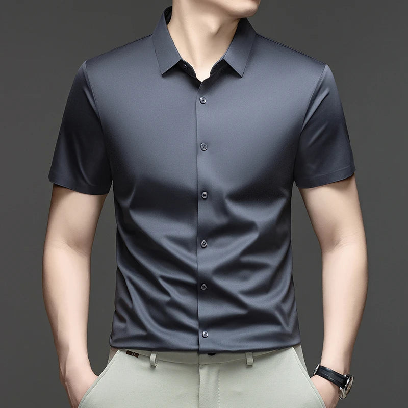 Camisa Calvero™ com Tecido Flexível de Toque Fresco, Gola Clássica e Botões Frontais