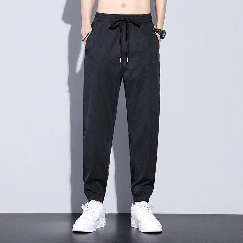 Calça Jogger Masculina - VERSUS / A Calça que Combina Perfeitamente Estilo e Conforto! - ModernLar