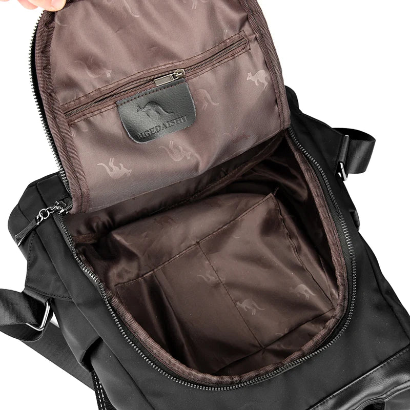 Bolsa Calsavara™ com Design Italiano Antifurto / Elegância e Segurança para Mulheres que Estão Sempre em Movimento!