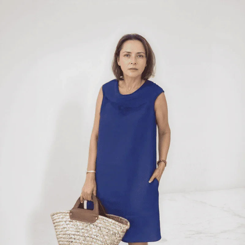 Vestido Tarsila™ com Gola Drapeada e Bolsos Discretos / Estilo Casual-Chique com Conforto e Liberdade em Cada Passo!