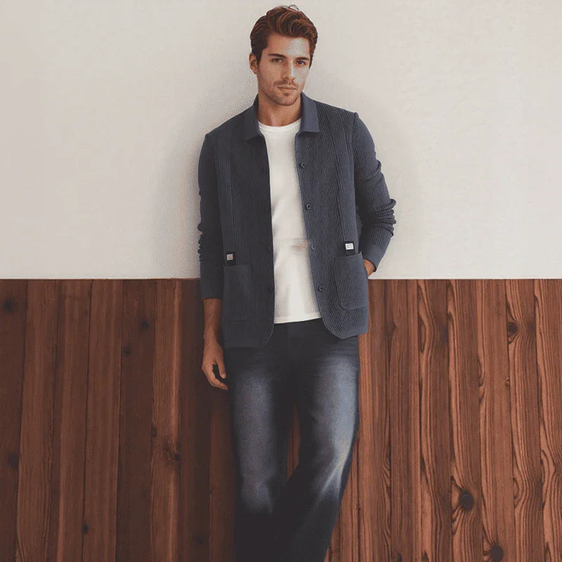 Cardigan Nolan™ em Tricô Texturizado com Acabamento Premium / Sofisticação Casual para os Dias Mais Frescos!