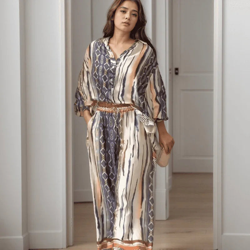 Conjunto Zaya™ em Tecido Leve e Estampa Exclusiva / Para Mulheres que Carregam o Sol com Elegância!