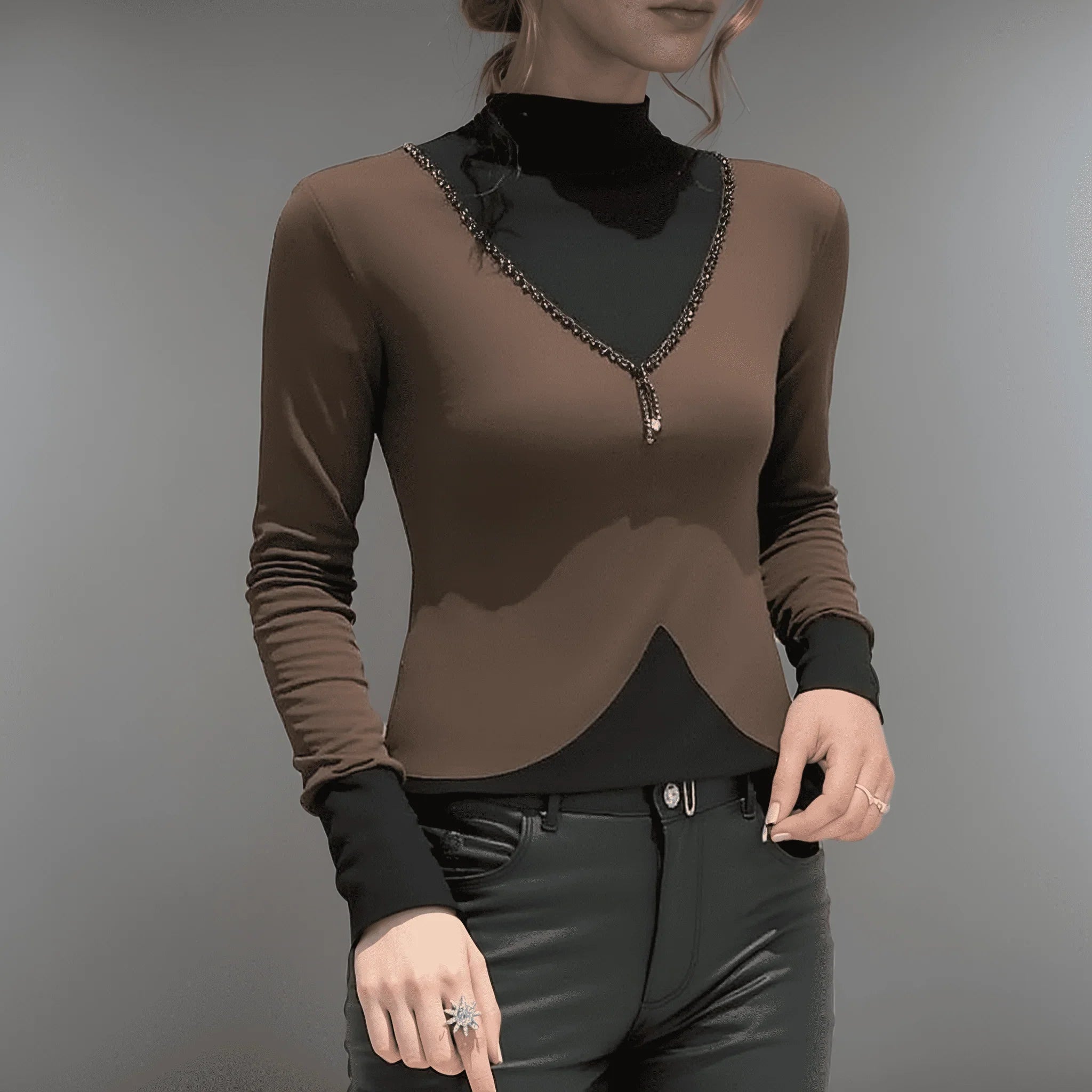Blusa SofiGlow™ com Tecido Térmico e Brilho Delicado / A Escolha Certa para Dias Frios com Estilo!