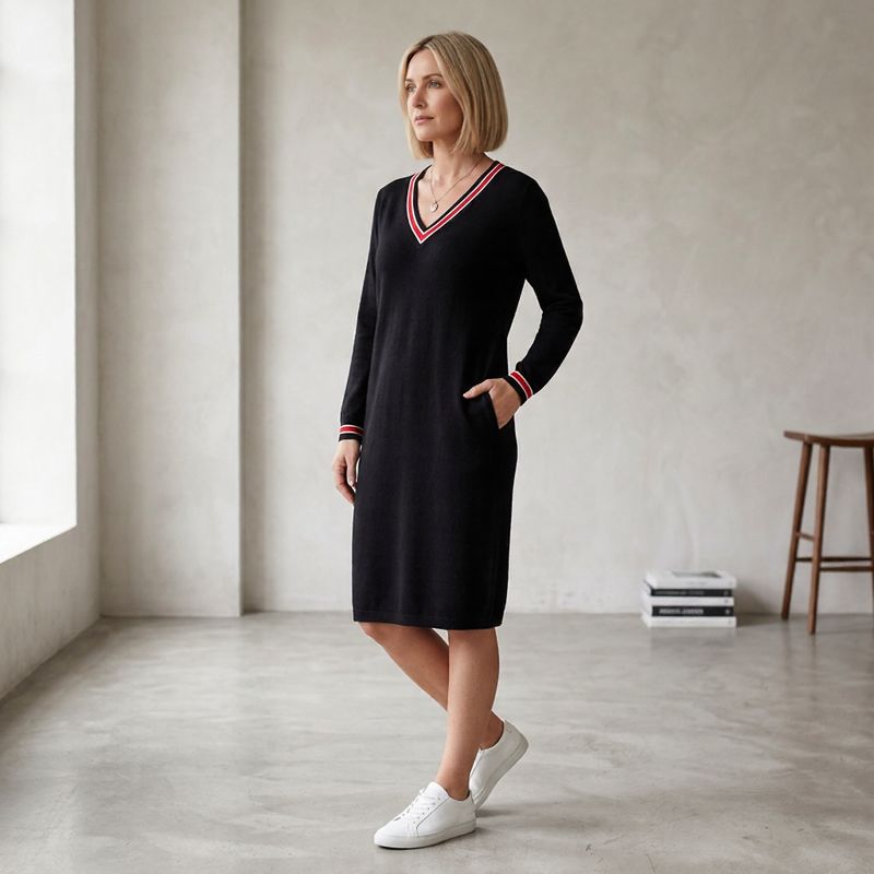 Vestido Midi Freya™ com Decote V Contrastante e Bolsos Estilo Sport Chic