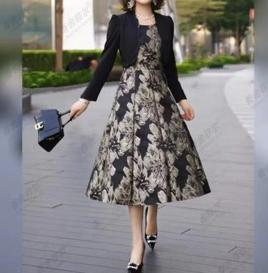 Vestido Clássico Mademoiselle™   / O Glamour Atemporal da Moda Vintage em uma Única Peça!