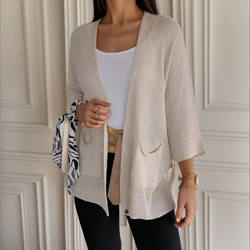 Cardigan Brisa Mediterrânea™ em Crochê Artesanal /  Cada Peça, Uma Obra-Prima Única de Elegância Para o Seu Verāo!