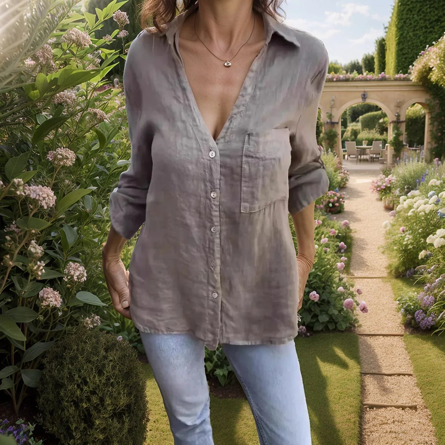 [COMPRE 1 E LEVE 2] Camisa Amélia™ em Viscolinho com Botões Madre Pérola / Leveza e Sofisticação para a Mulher Elegante!