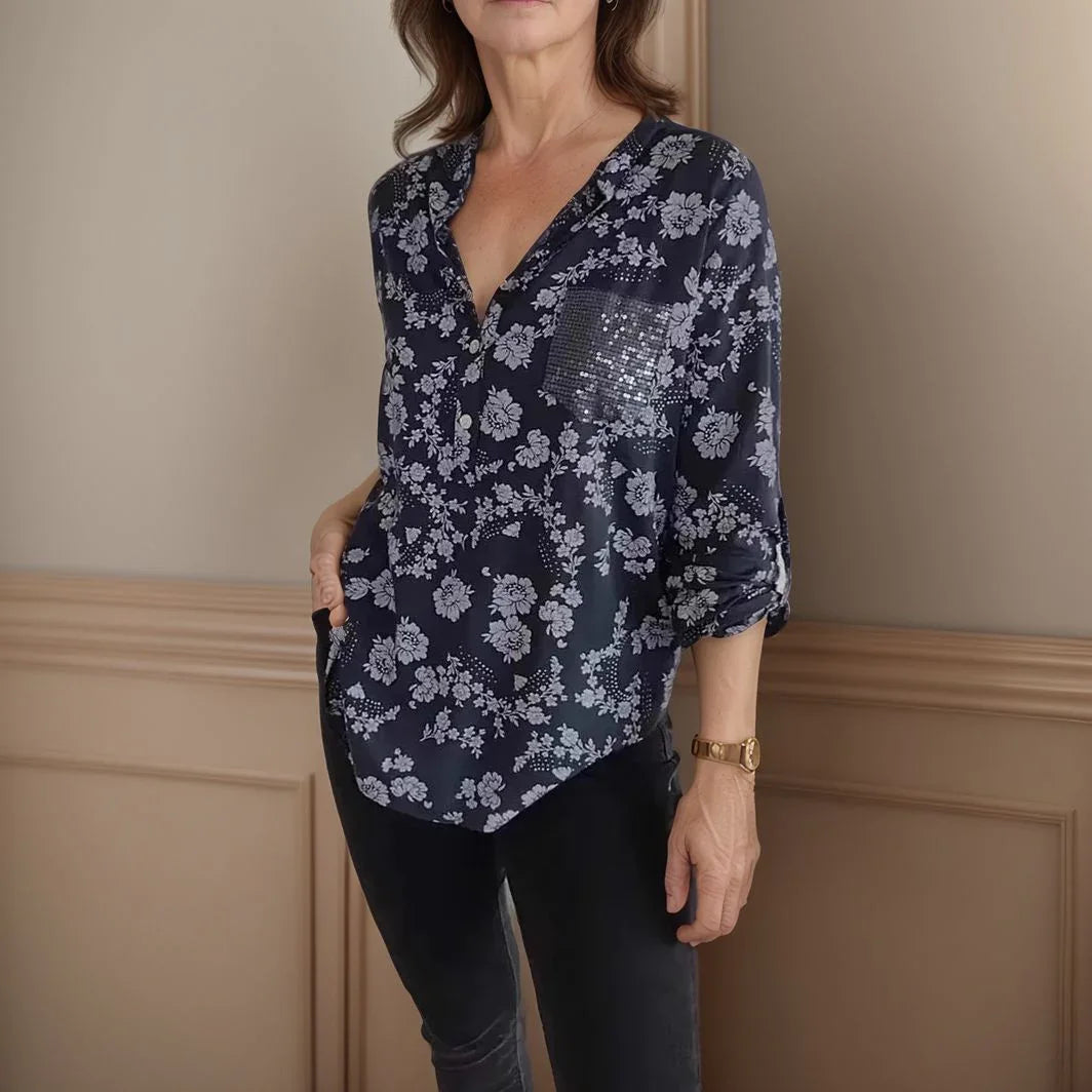 Camisa Maitê™ em Viscose Floral com Bolso Brilhante em Strass / O Toque de Charme que Toda Mulher Merece!