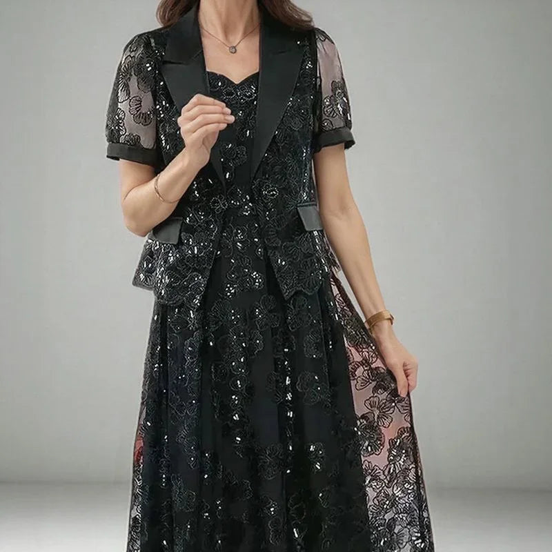 Vestido Clara Belle™ com Blazer Removível e Rendas Florais / Delicadeza Luxuosa em Cada Detalhe!