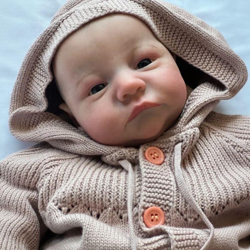 Boneca Reborn Modern Lar™ com Roupa Feita à Mão / Realismo Surpreendente e Acabamento Rico em Cada Detalhe!