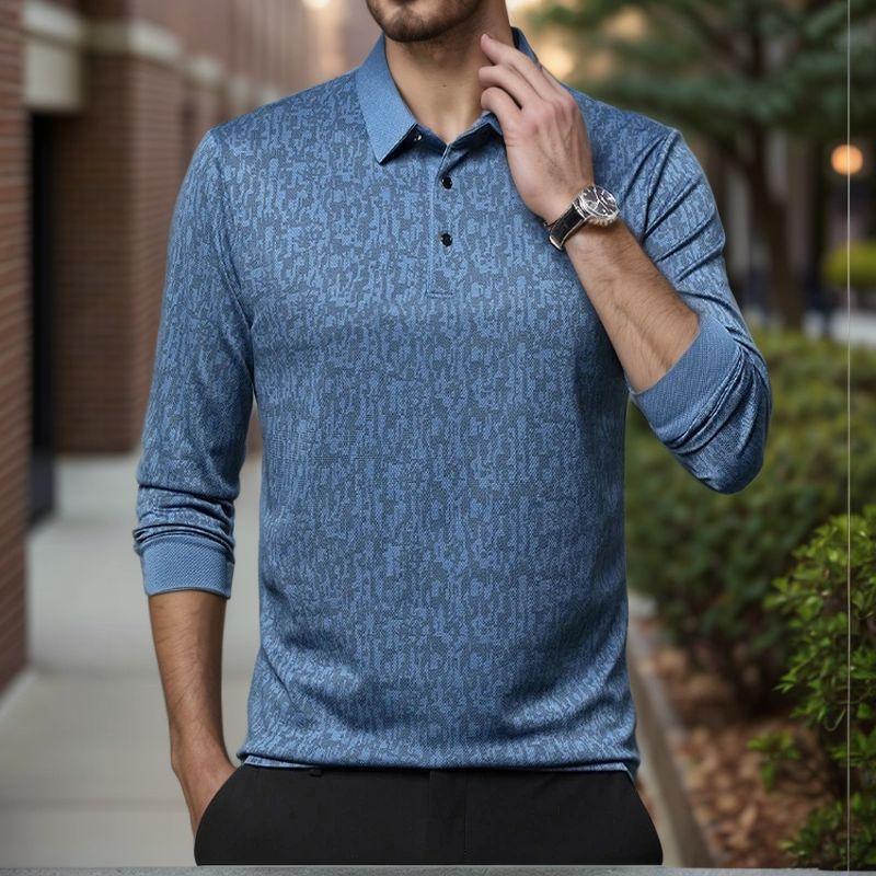 Polo Manga Longa Camden™ em Malha Soft Texturizada / Sofisticação Casual e Caimento que Valoriza o Corpo Sem Apertar!