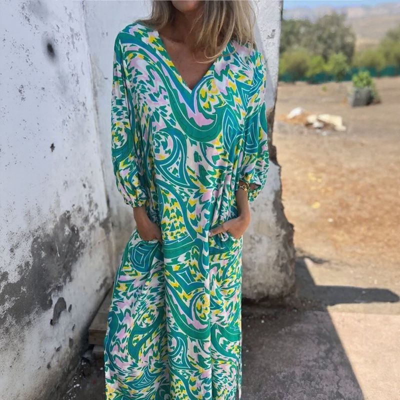 Vestido CapriArte™ em Malha de Viscose com Visual Artístico / Leveza e Sofisticação para Viver Seus Dias com Cor e Liberdade!